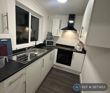 1 bedroom in a house share to rent - Photo 4