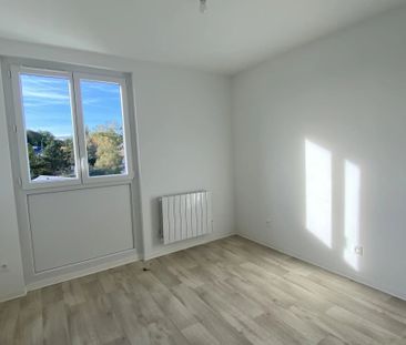 Location Appartement 3 pièces 67 m2 à Saint-Quentin - Photo 3