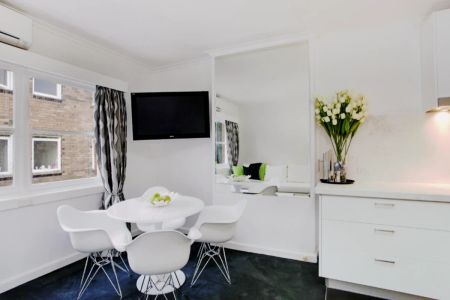 Charming studio near South Yarra train station - Photo 2