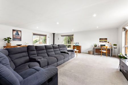 3 Groves Street, Trentham. - Photo 2