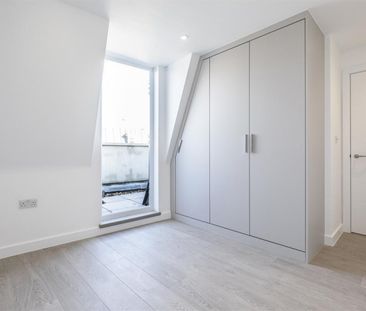 1 bedroom Flat To Let - Photo 4