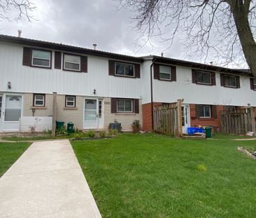 For Lease - 1261 Redbank Crescent, Oakville, Ontario - Photo 6