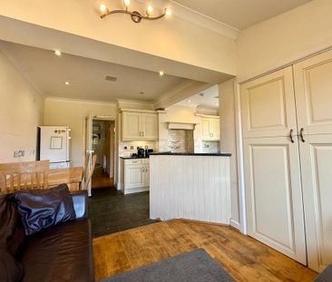 5 bedroom detached house to rent - Photo 4