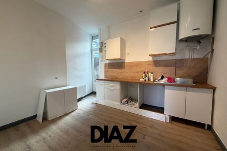 À LOUER APPARTEMENT T4 85,67 M2 NÎMES - Photo 2