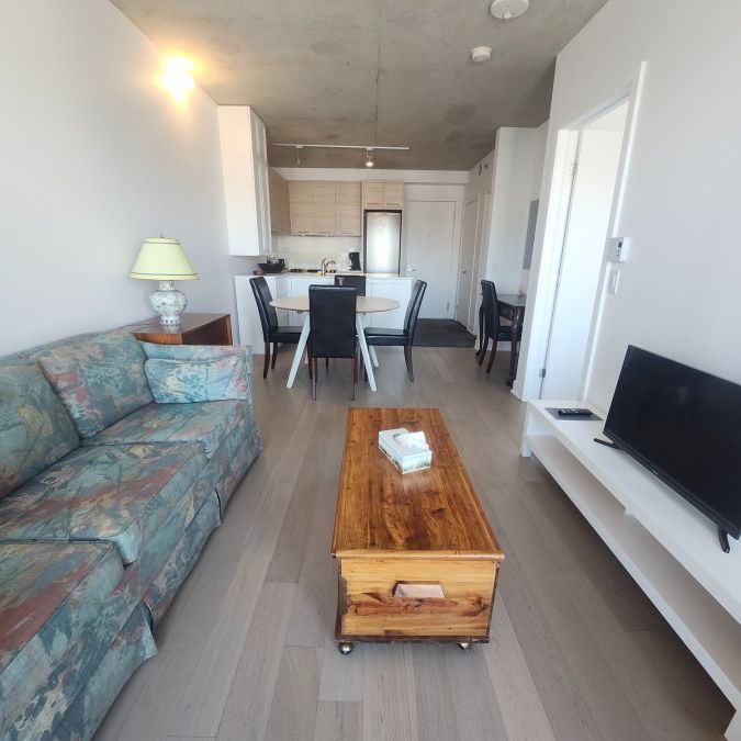 Condo meublé au cœur de Ville-Marie – vue, balcon et services premium - Photo 1