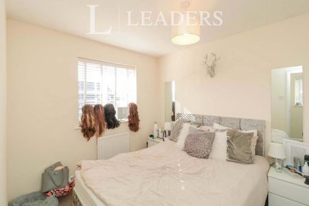 3 bedroom house to rent - Photo 2