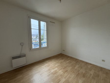 Location Appartement 3 pièces 64m² ST JEAN DE BRAYE 45800 - Photo 3