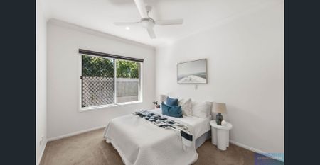 For Lease: Modern Family Home with Solar Panels in Prime Murrumba Downs Location - Photo 2