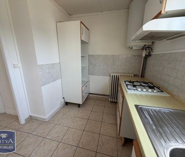Location Appartement 3 pièces 54m² CHATEAUROUX 36000 - Photo 2