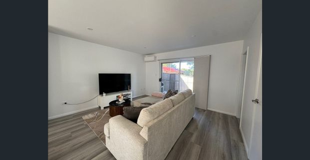 Quiet Complex - Photo 1