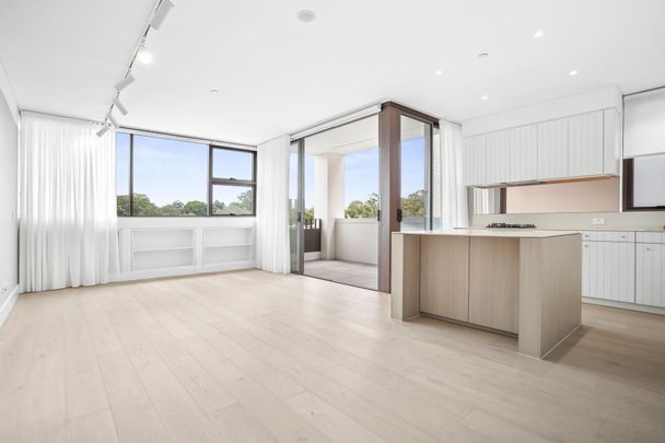Unfurnished two bedroom with secure parking + storage - The Surry Hills Village - Photo 1