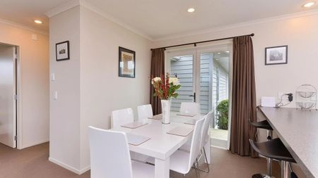 31 McEwen Crescent, Riverstone Terraces - Photo 4