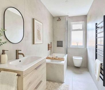 West Byfleet, Surrey, KT14 - Photo 5