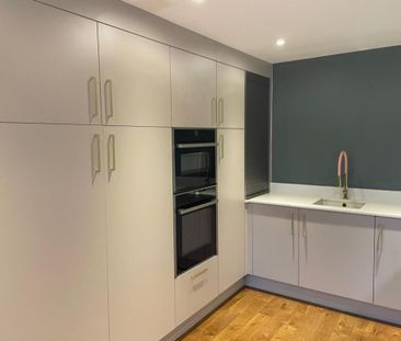 3 bedroom detached house to rent - Photo 2