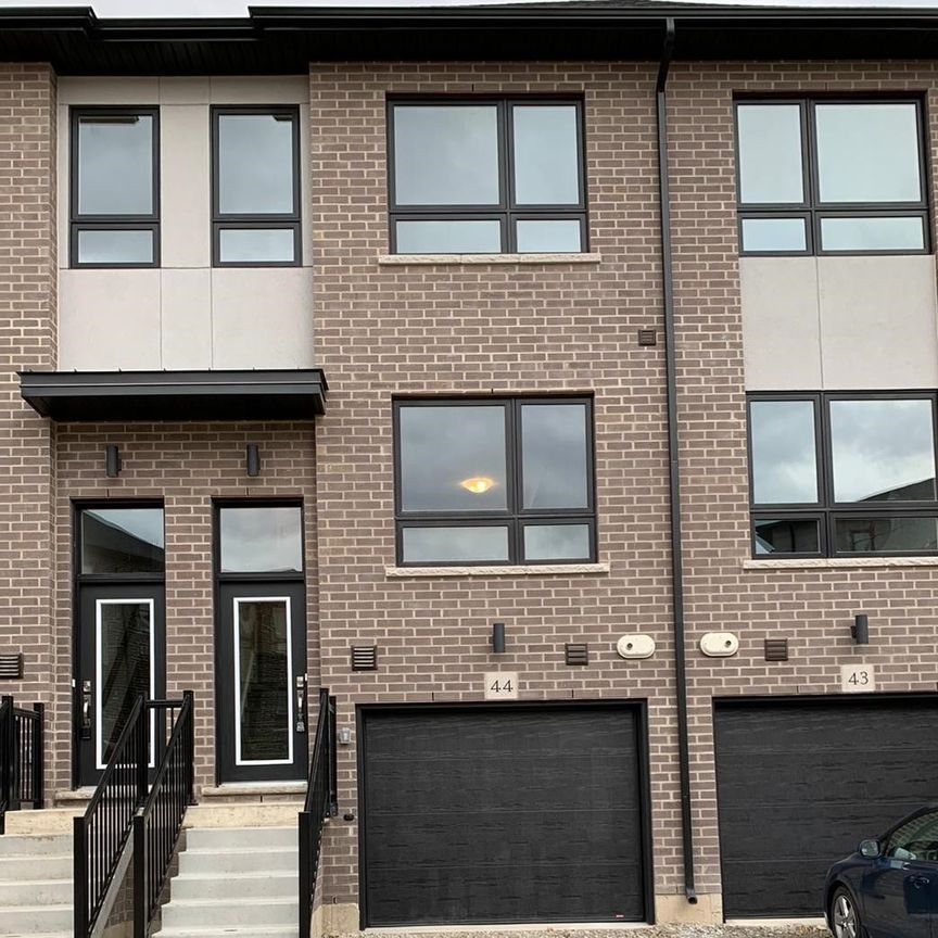 For Lease - 720 Grey Street Unit# 44, Brantford, Ontario - Photo 1