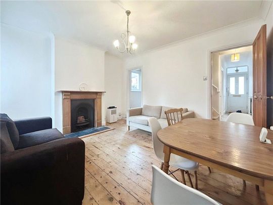 4 bedroom semi-detached house to rent - Photo 1