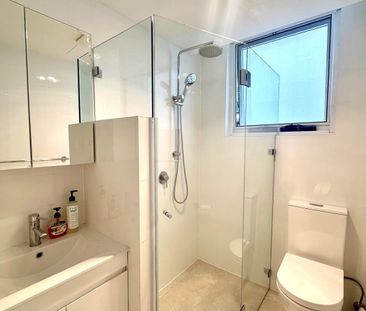 One bedroom apartment! - Photo 4