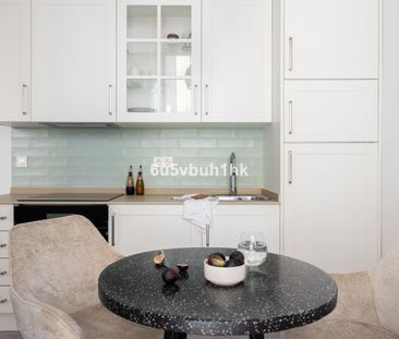 Apartamento planta baja en alquiler en Marbella, Marbella - Photo 2