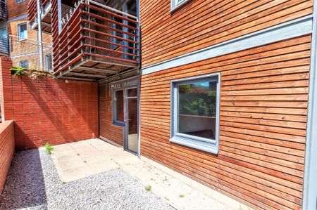 2 bedroom apartment to rent - Photo 5