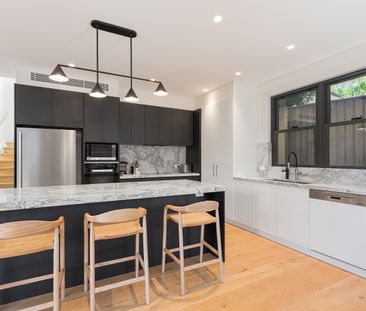 25 Alfred St, Rozelle NSW 2039 - House For Rent | Domain - Photo 4