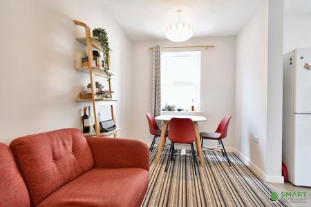 Exon Mews, Mount Pleasant Road - Photo 2