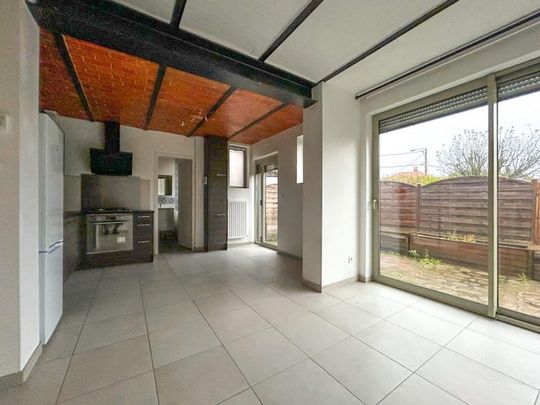 Maison mitoyenne 1 côté Lomme Secteur Lambersart - Photo 1