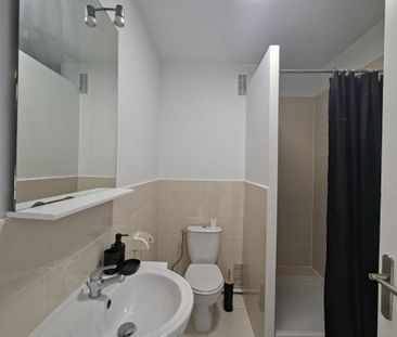 Location Appartement 1 pièce 28m² BORDEAUX 33000 - Photo 4