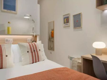 Standard Ensuite - Photo 4