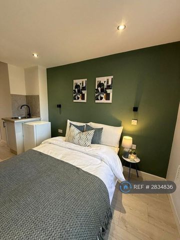 Studio to rent - Photo 5