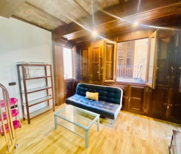 Dúplex de alquiler en Calle San Sebastián, Centro - Sagrario - Foto 2