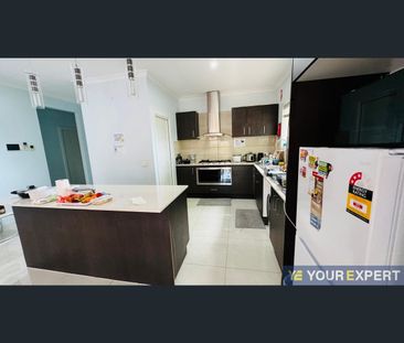4/42 Pinebank Avenue, Cranbourne East, Vic 3977 - Photo 2
