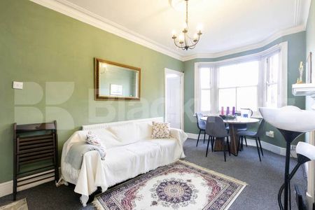 2 Bedroom, 1 bath, 1 reception - Photo 4