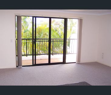 16-24 Purli St, Chevron Island, Qld 4217 - Photo 4