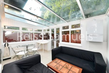5 bedroom semi-detached house to rent - Photo 2