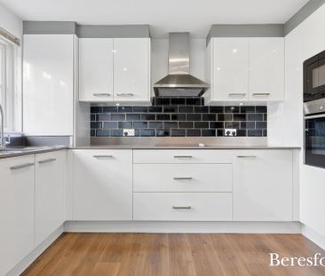 3 bedroom end of terrace house to rent - Photo 6