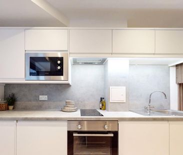 Studio to rent - Photo 6