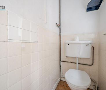 2 bedroom semi-detached house to rent - Photo 3