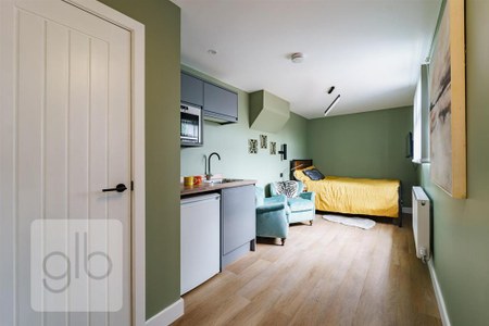 1 bedroom in a house share to rent - Photo 3