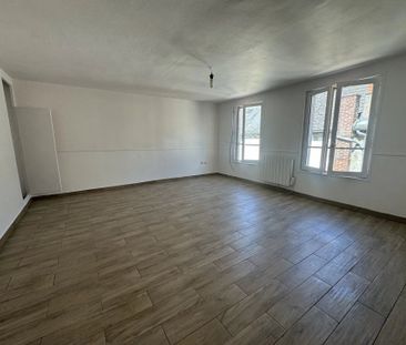 Location Appartement 1 pièces 35 m2 à Villers-Cotterêts - Photo 2