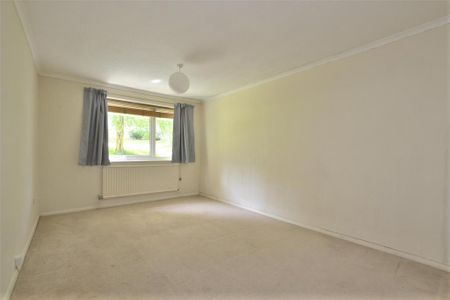 3 bedroom apartment to rent - Photo 3