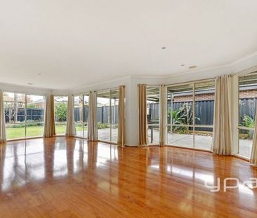 Stylish and Spacious Family Home in a Prime Location! - Photo 4