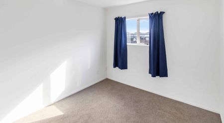 Freshly updated 3 bedroom home in prime Papatoetoe location! - Photo 3