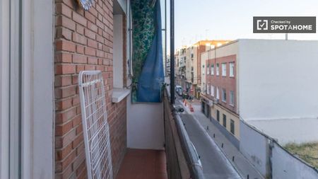 madrid, Community of Madrid 28025 - Photo 2