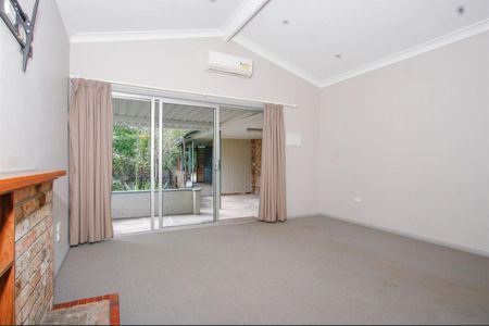 199 Loftus Avenue - Photo 3