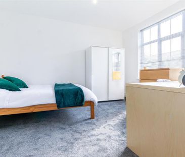 3 bedroom terraced house to rent - Photo 6