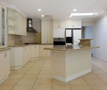 Deposit Taken $1,450 per week - Photo 1