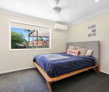 For Lease: Stylish & Spacious Home in a Sought-After Robina Location! - Photo 4