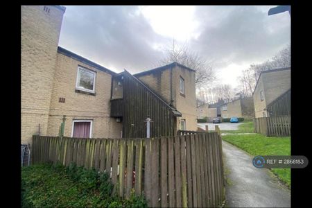 1 bedroom flat to rent - Photo 2