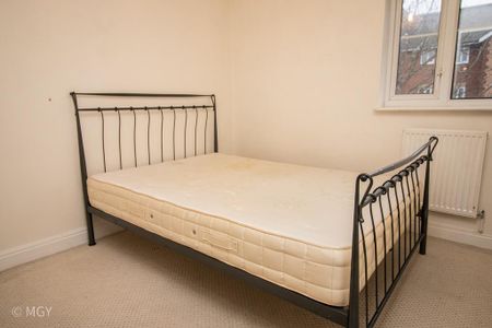 3 bedroom terraced house to rent - Photo 5