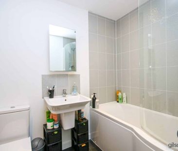 Gavin Bank, Geoffrey Watling Way, Norwich - Photo 3